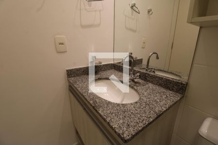 Apartamento à venda com 67m², 2 quartos e 1 vagaPia banheiro da suíte