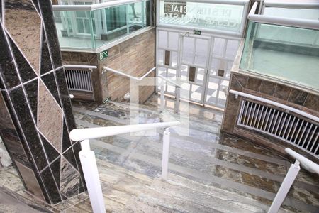 Apartamento para alugar com 124m², 2 quartos e 1 vagaEscada