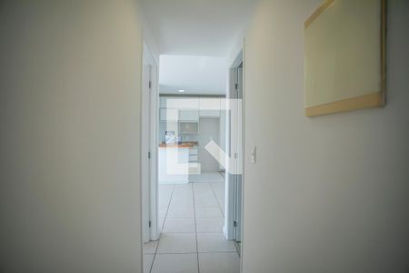 Corredor - Quartos de apartamento para alugar com 2 quartos, 54m² em Vila Alexandria, São Paulo