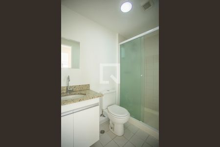 Banheiro de apartamento para alugar com 2 quartos, 54m² em Vila Alexandria, São Paulo
