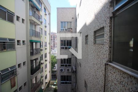 Apartamento para alugar com 85m², 2 quartos e 1 vaga Apartamento para alugar com 85m², 2 quartos e 1 vagaVista do Quarto 2