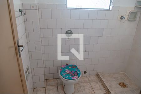 banheiro de apartamento à venda com 1 quarto, 44m² em Taquara, Rio de Janeiro