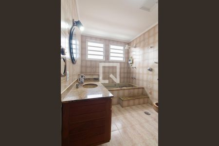 Casa à venda com 185m², 4 quartos e 3 vagasBanheiro