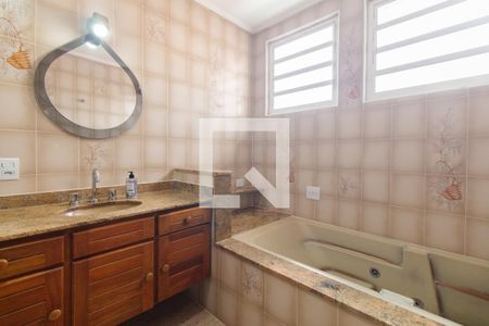 Casa à venda com 185m², 4 quartos e 3 vagasBanheiro