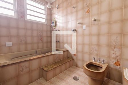 Casa à venda com 185m², 4 quartos e 3 vagasBanheiro