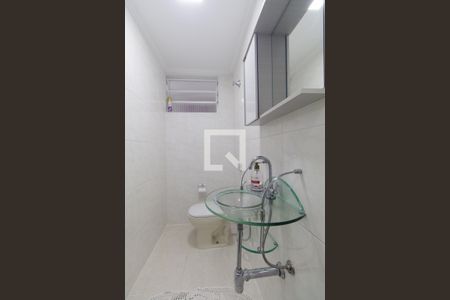 Lavabo de casa à venda com 4 quartos, 185m² em Chácara Seis de Outubro, São Paulo