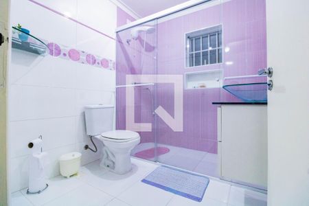 Casa à venda com 130m², 3 quartos e 3 vagas Casa à venda com 130m², 3 quartos e 3 vagasBanheiro Corredor