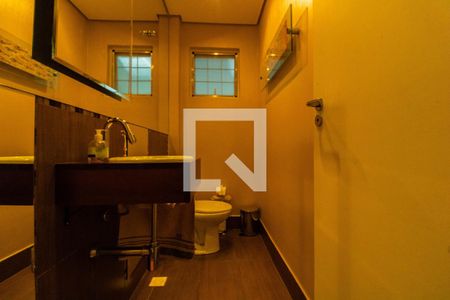 Casa à venda com 130m², 3 quartos e 3 vagas Casa à venda com 130m², 3 quartos e 3 vagasLavabo