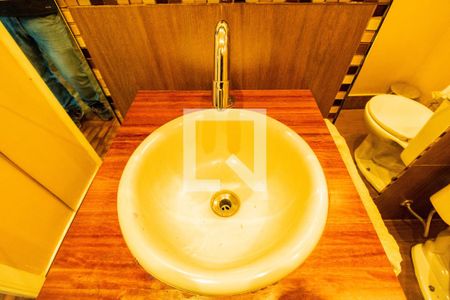 Casa à venda com 130m², 3 quartos e 3 vagas Casa à venda com 130m², 3 quartos e 3 vagasLavabo