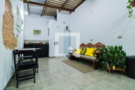 Casa à venda com 130m², 3 quartos e 3 vagas Casa à venda com 130m², 3 quartos e 3 vagasEspaço Gourmet