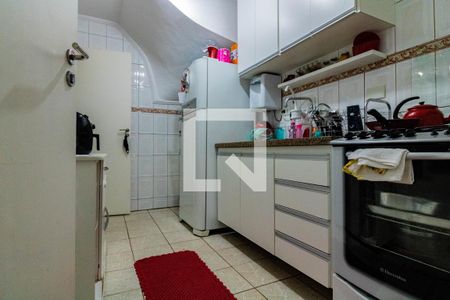 Casa à venda com 130m², 3 quartos e 3 vagas Casa à venda com 130m², 3 quartos e 3 vagasCozinha