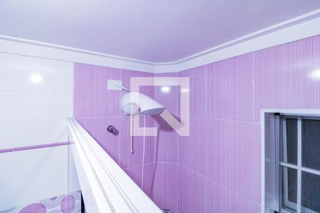 Casa à venda com 130m², 3 quartos e 3 vagas Casa à venda com 130m², 3 quartos e 3 vagasDetalhe do banheiro