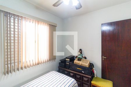 Casa à venda com 350m², 3 quartos e 2 vagasQuarto 2