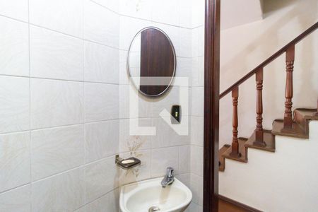 Casa à venda com 350m², 3 quartos e 2 vagasLavabo