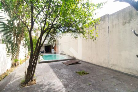 Casa à venda com 350m², 3 quartos e 2 vagasQuintal