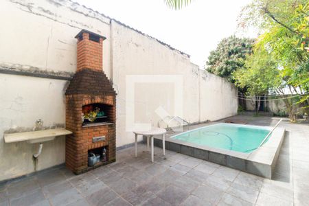 Casa à venda com 350m², 3 quartos e 2 vagasQuintal