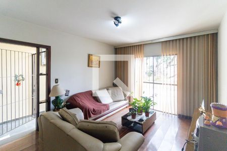 Sala de casa à venda com 3 quartos, 350m² em Vila Monumento, São Paulo