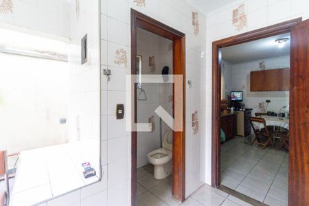 Casa à venda com 350m², 3 quartos e 2 vagasÁrea de serviço