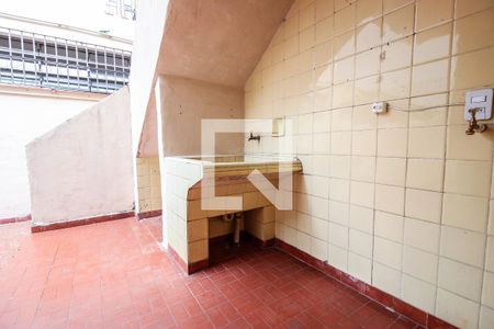 Casa à venda com 250m², 3 quartos e 3 vagasÁrea de serviço