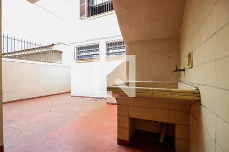 Casa à venda com 250m², 3 quartos e 3 vagasÁrea de serviço