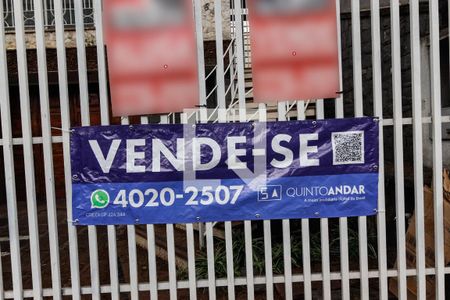 Casa à venda com 250m², 3 quartos e 3 vagasFachada