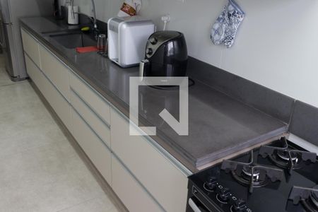 Apartamento para alugar com 94m², 3 quartos e 2 vagas Apartamento para alugar com 94m², 3 quartos e 2 vagasCozinha - Armários