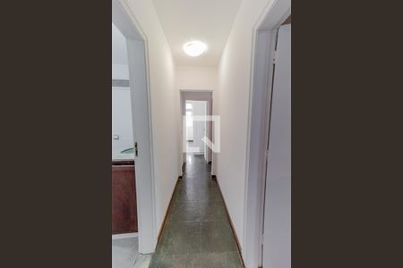 Corredor de apartamento para alugar com 2 quartos, 74m² em Humaitá, Rio de Janeiro