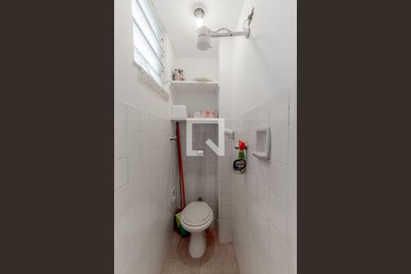 Banheiro de Serviço de apartamento para alugar com 2 quartos, 74m² em Humaitá, Rio de Janeiro