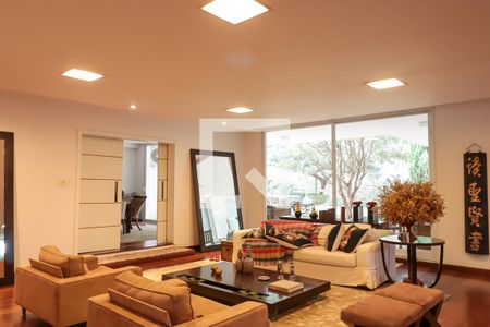 Sala de casa à venda com 6 quartos, 1200m² em Vila Tramontano, São Paulo