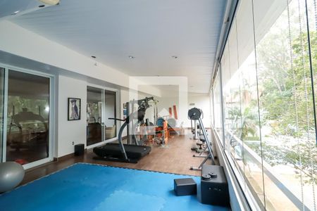 Casa à venda com 1200m², 6 quartos e sem vagaAcademia