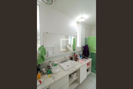 Casa à venda com 1200m², 6 quartos e sem vagaBanheiro da Suíte 4