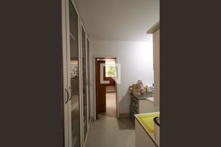 Casa à venda com 1200m², 6 quartos e sem vagaDespensa