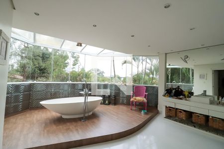 Casa à venda com 1200m², 6 quartos e sem vagaBanheiro da Suíte 1