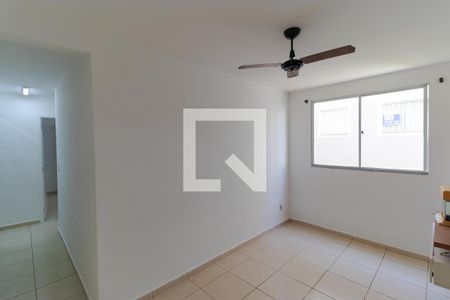 Sala de apartamento para alugar com 2 quartos, 48m² em Loteamento Parque São Martinho, Campinas
