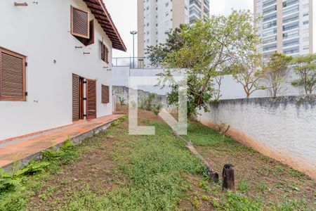 Casa para alugar com 300m², 3 quartos e 6 vagasQuintal - Jardim