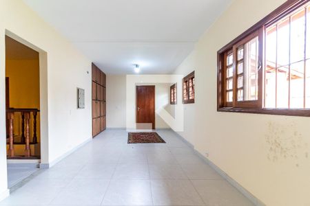 Sala de casa para alugar com 3 quartos, 300m² em Parque Alves de Lima, São Paulo