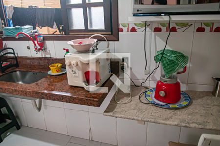 Casa à venda com 91m², 2 quartos e 2 vagascozinha