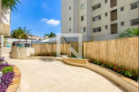Apartamento para alugar com 133m², 3 quartos e 3 vagas Apartamento para alugar com 133m², 3 quartos e 3 vagasÁrea comum - Piscina