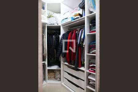 Apartamento para alugar com 133m², 3 quartos e 3 vagas Apartamento para alugar com 133m², 3 quartos e 3 vagasCloset da Suite