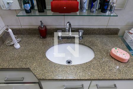 Apartamento para alugar com 133m², 3 quartos e 3 vagas Apartamento para alugar com 133m², 3 quartos e 3 vagasBanheiro da Suite