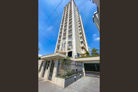 Apartamento para alugar com 133m², 3 quartos e 3 vagas Apartamento para alugar com 133m², 3 quartos e 3 vagasFachada