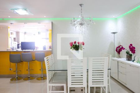 Apartamento para alugar com 133m², 3 quartos e 3 vagas Apartamento para alugar com 133m², 3 quartos e 3 vagasSala