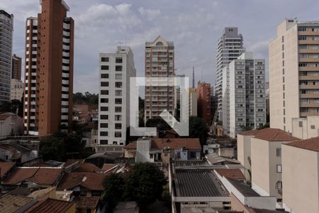 Varanda de apartamento à venda com 1 quarto, 32m² em Pinheiros, São Paulo
