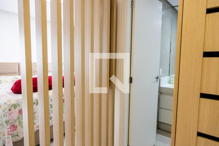 Apartamento à venda com 120m², 2 quartos e 2 vagas Apartamento à venda com 120m², 2 quartos e 2 vagasCloset