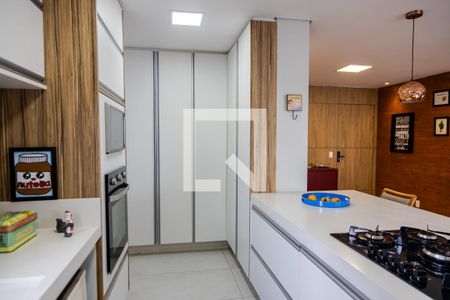 Apartamento à venda com 120m², 2 quartos e 2 vagas Apartamento à venda com 120m², 2 quartos e 2 vagasCozinha
