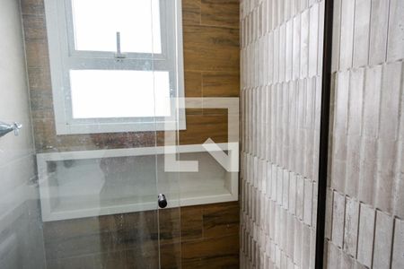 Apartamento à venda com 120m², 2 quartos e 2 vagas Apartamento à venda com 120m², 2 quartos e 2 vagasBanheiro 2 da Suite 2