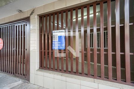 Casa à venda com 147m², 4 quartos e 2 vagasFachada