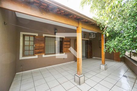 Casa à venda com 147m², 4 quartos e 2 vagasTerraço