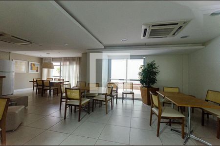 Apartamento à venda com 98m², 2 quartos e 1 vagaÁrea comum