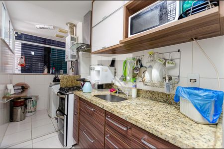 Apartamento à venda com 98m², 2 quartos e 1 vagaCozinha 